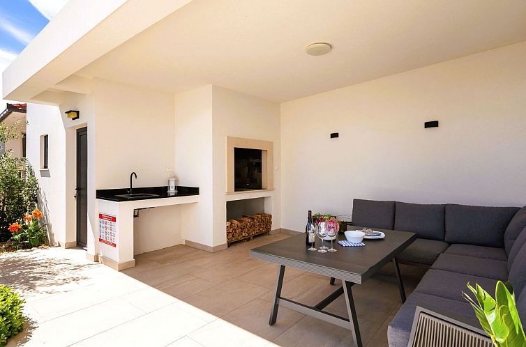 Vakantiehuis Luxuriöse Villa Dolce Vita direkt am Meer mit 