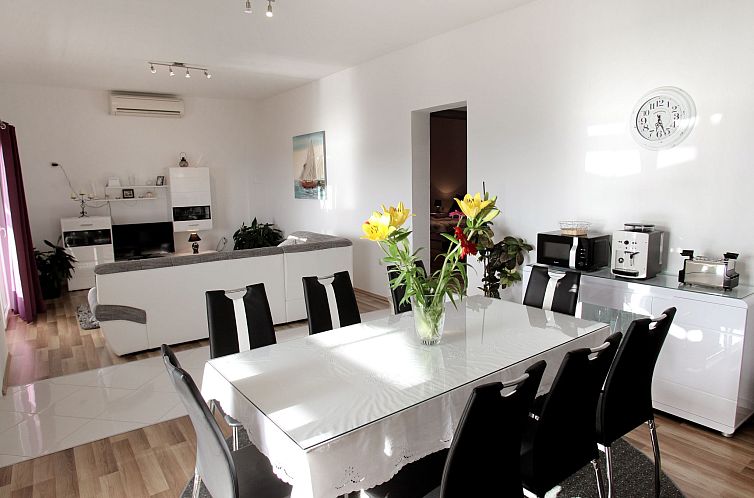 Vakantiehuis Gemütliches Ferienhaus Anamarija
