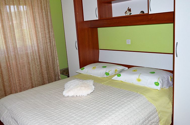 Appartement Schöne Wohnung in Poljica mit privatem Parkplat