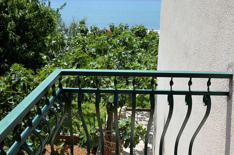 Appartement Schöne Wohnung in Poljica mit privatem Parkplat