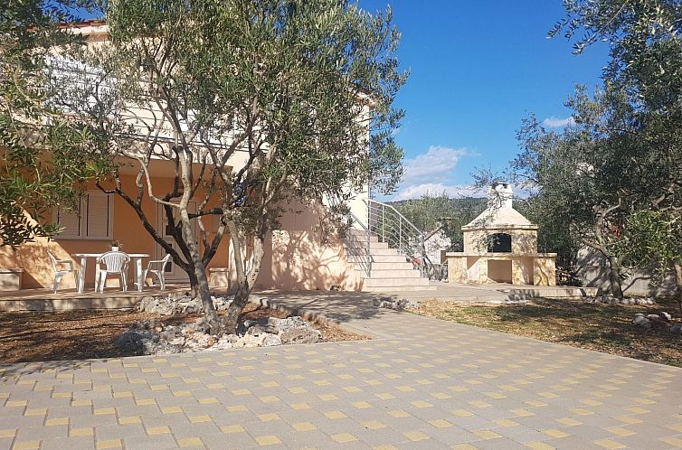 Unterkunft 1030223 - Ferienhaus Dalmatien - Vakantiehuis mit Blick auf das Wasser