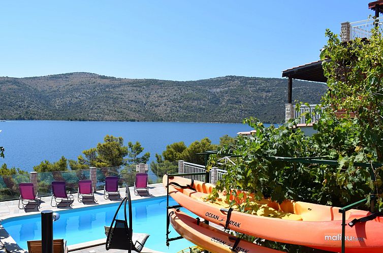 Unterkunft 1030224 - Ferienhaus Dalmatien - Vakantiehuis Seaside Villa Lara mit beheiztem Swimmingpool