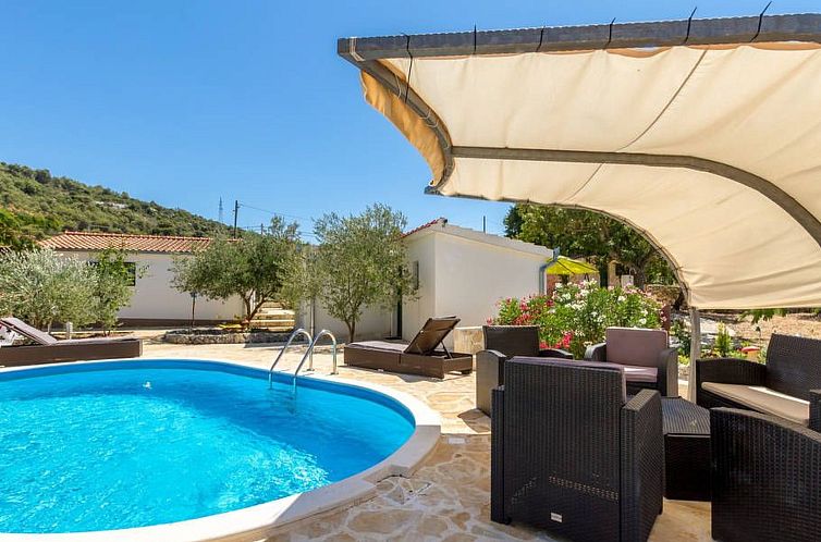 Unterkunft 1030226 - Ferienhaus Dalmatien - Vakantiehuis Hütte mit Garten, Grill und Terrasse