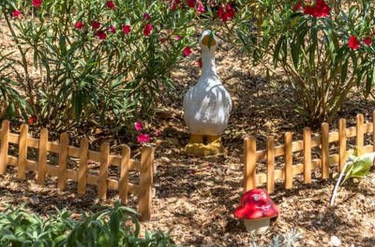 Vakantiehuis Hütte mit Garten, Grill und Terrasse