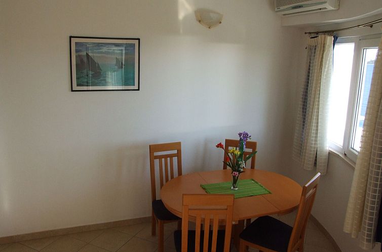 Appartement in Sevid mit privatem Parkplatz