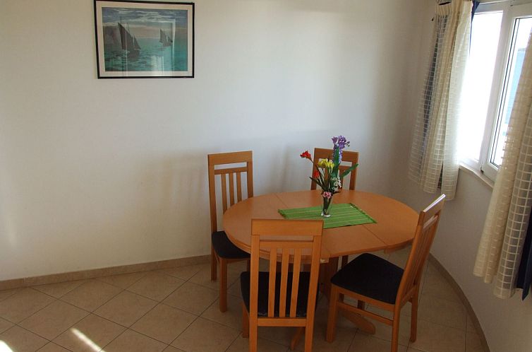 Appartement in Sevid mit privatem Parkplatz