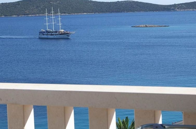 Unterkunft 1030230 - Appartement Dalmatien - Appartement mit Blick auf das Wasser