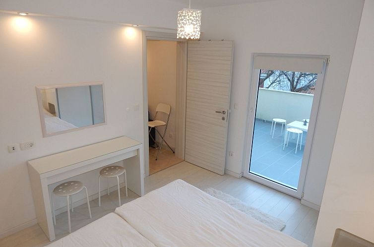 Appartement Idyllische, moderne Ferienwohnung direkt am Meer