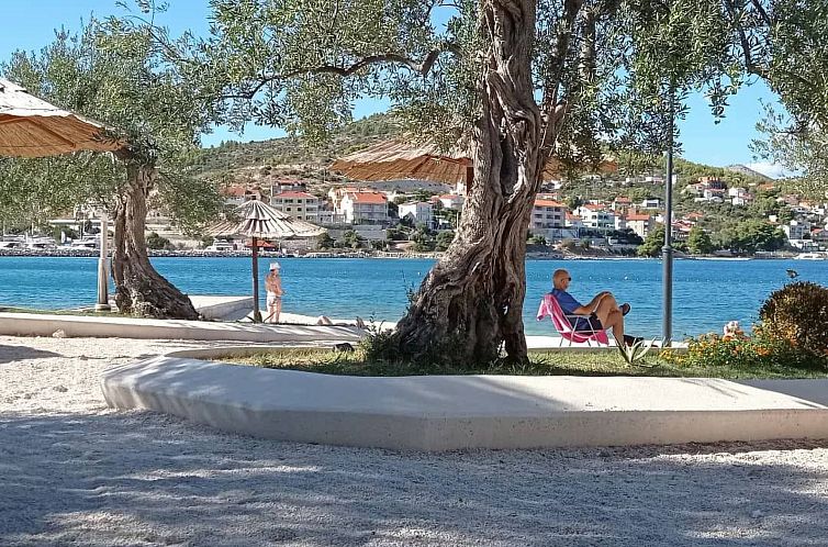 Unterkunft 1030234 - Appartement Dalmatien - Appartement Geräumige Wohnung mit Meerblick