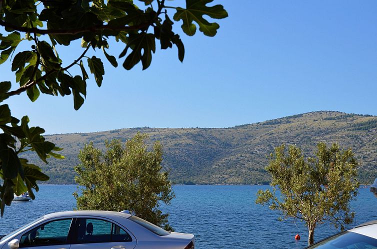 Appartement in Poljica mit privatem Parkplatz