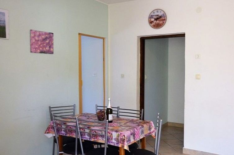 Appartement in Poljica mit privatem Parkplatz