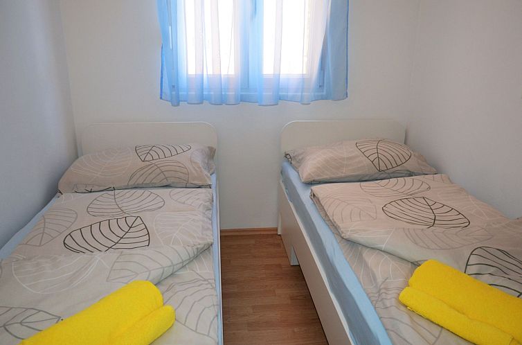 Appartement Wohnung in Poljica mit Garten und Terrasse