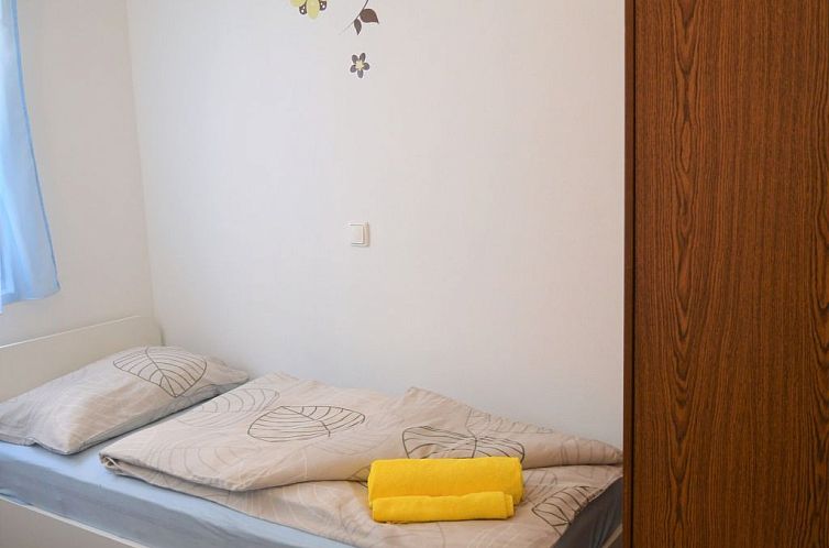 Appartement Wohnung in Poljica mit Garten und Terrasse