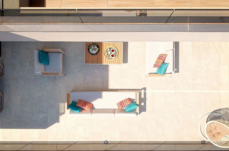 Vakantiehuis Luxuriöse Villa mit Innenpool