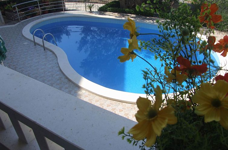 Vakantiehuis Schönes Haus in Sevid mit Gemeinschaftspool
