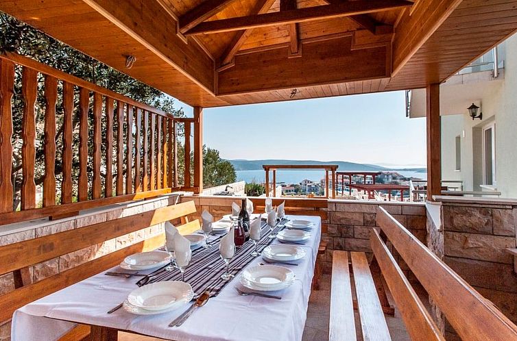 Vakantiehuis Villa "Villa Katy" mit Garten, Grill und Terras