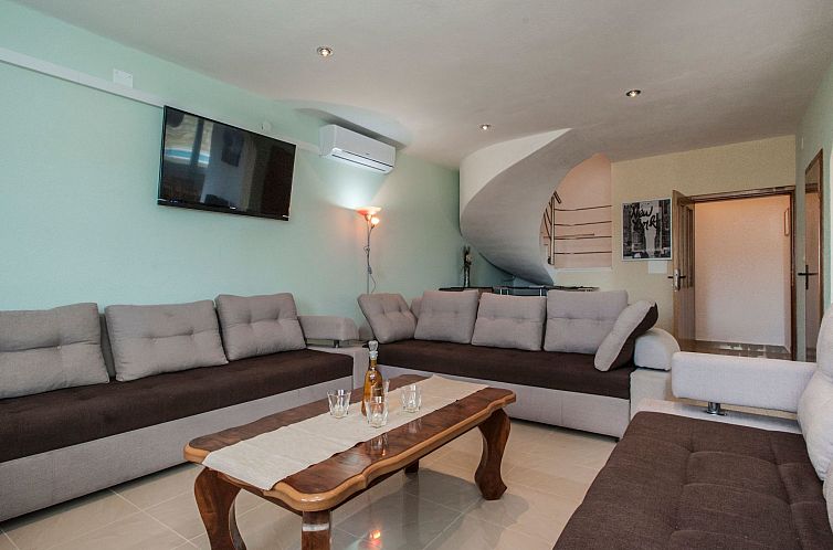 Vakantiehuis Villa "Villa Katy" mit Garten, Grill und Terras