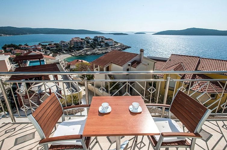 Vakantiehuis Villa "Villa Katy" mit Garten, Grill und Terras