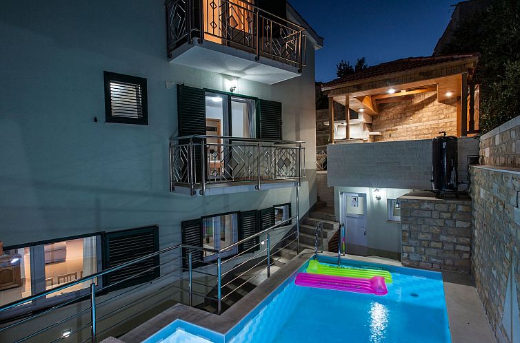 Vakantiehuis Villa "Villa Katy" mit Garten, Grill und Terras