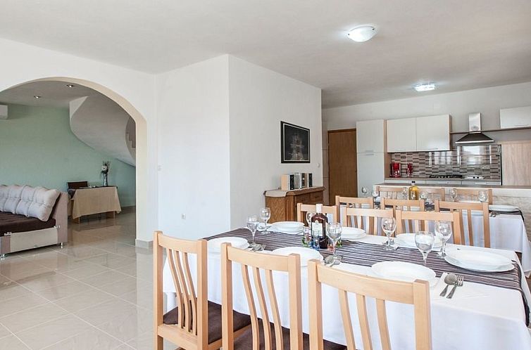 Vakantiehuis Villa "Villa Katy" mit Garten, Grill und Terras