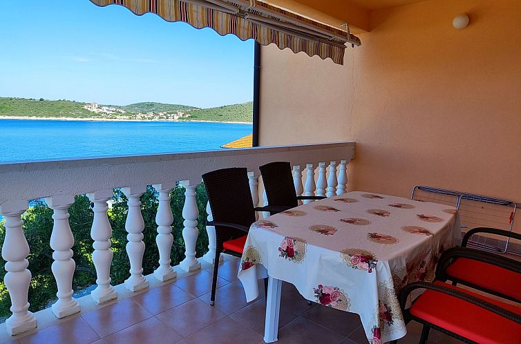 Appartement für 3 Personen in Sevid, Adriaküste Kroatien