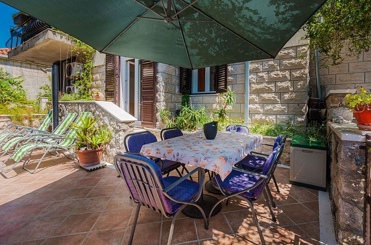 Appartement Geräumige Ferienwohnung mit eigener Terrasse