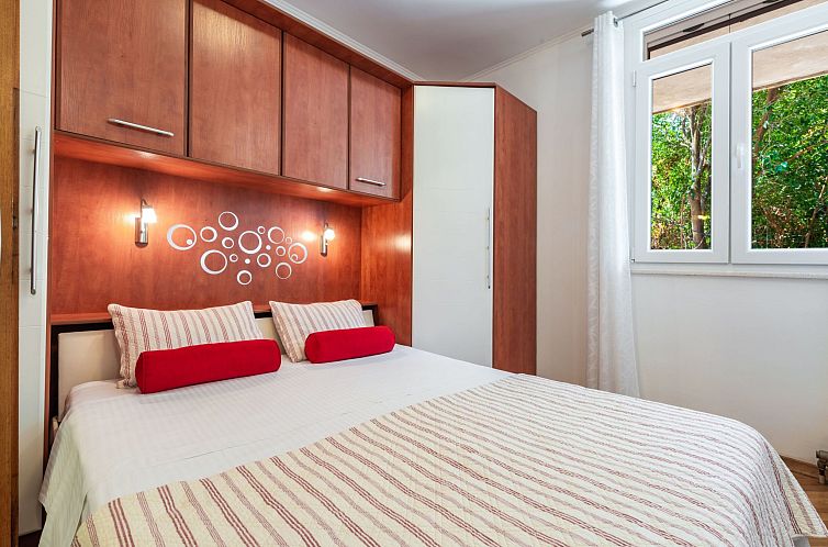 Appartement Ivona mit Terrasse und Außendusche