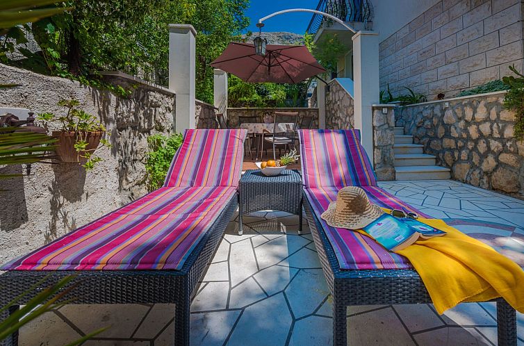 Appartement Ivona mit Terrasse und Außendusche