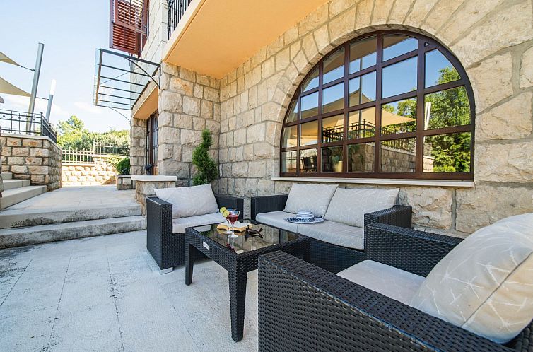 Vakantiehuis Luxuriöse Villa am Strand in Dubrovnik mit Poo
