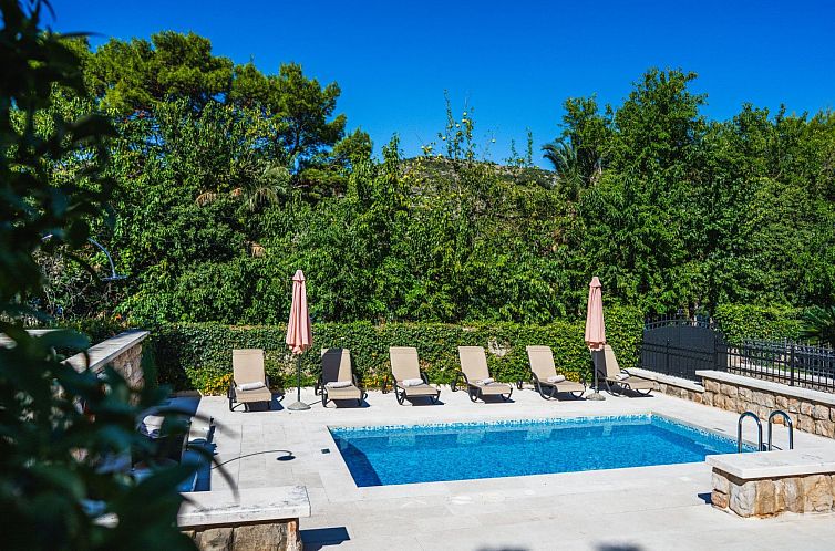 Vakantiehuis Luxuriöse Villa am Strand in Dubrovnik mit Poo