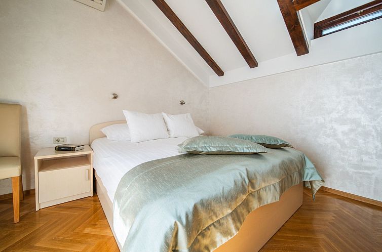Vakantiehuis Luxuriöse Villa am Strand in Dubrovnik mit Poo