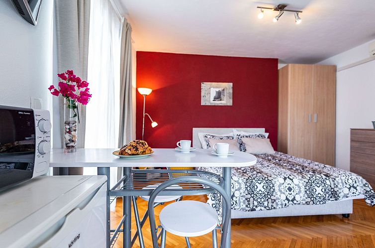 Appartement Studio mit Terrasse und herrlicher Aussicht