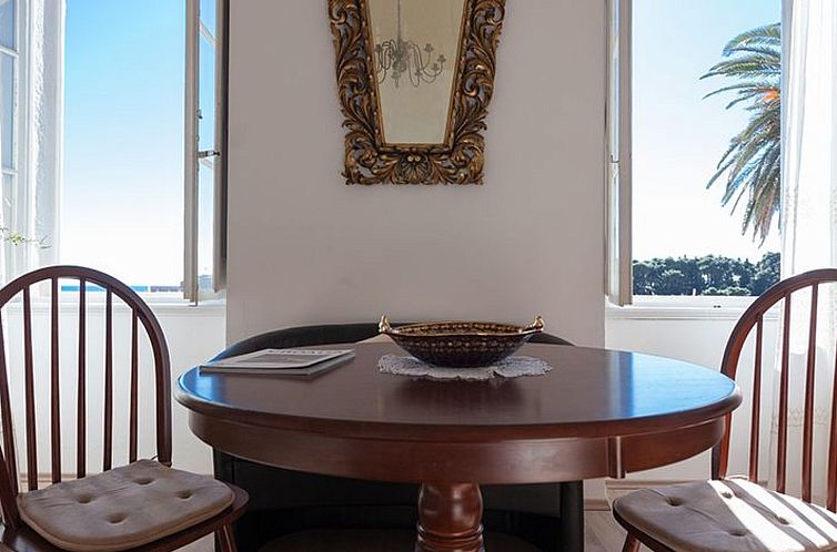 Appartement in Pile mit Vorgarten