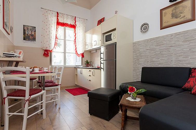 Appartement in Pile mit Vorgarten