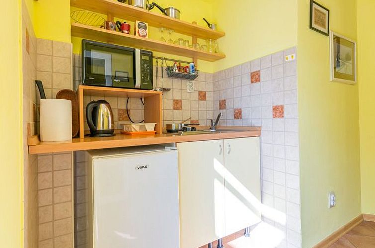 Appartement Nette Ferienwohnung in Pile mit Terrasse und Gar