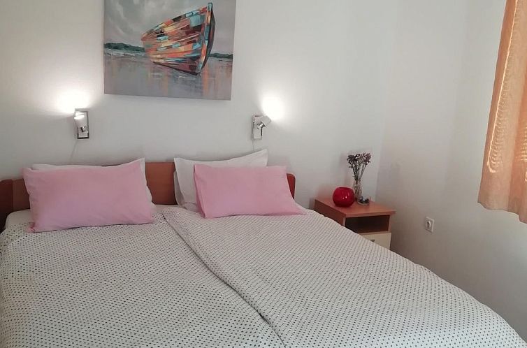 Appartement Ivana mitten im Blumengarten