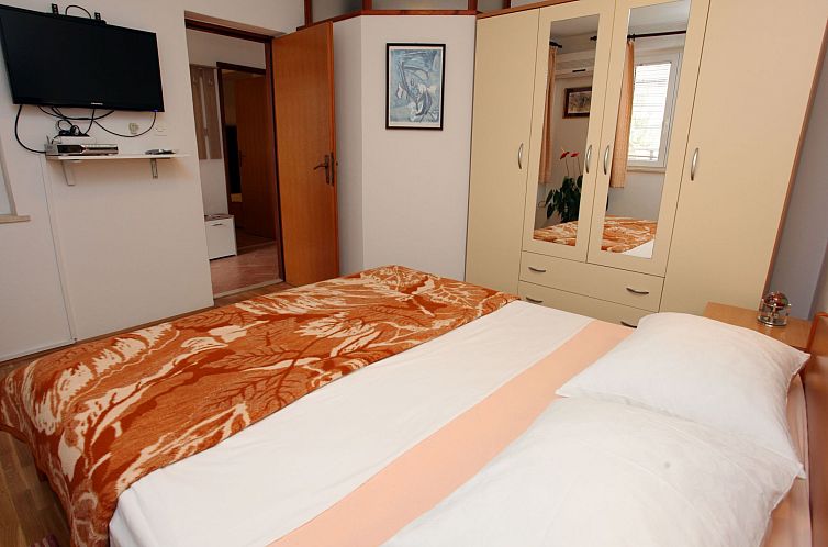 Appartement Ivana mitten im Blumengarten