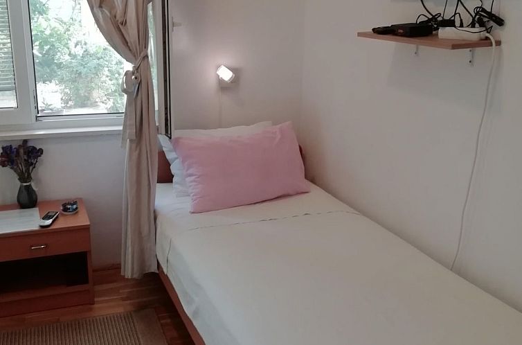 Appartement Ivana mitten im Blumengarten