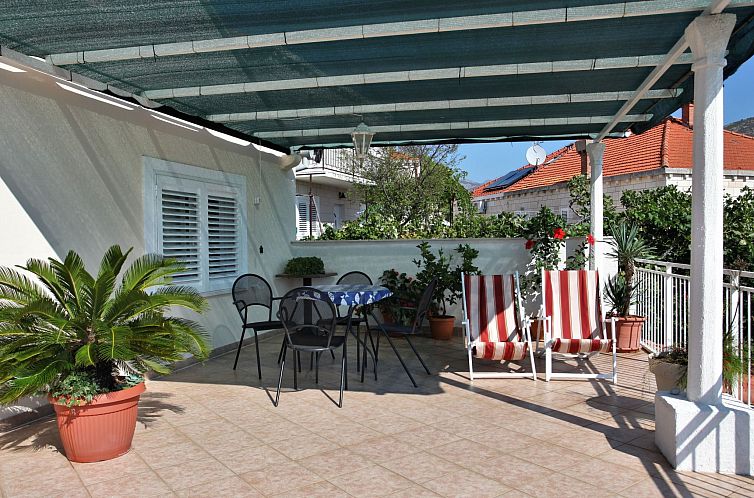 Unterkunft 1030641 - Appartement Dalmatien - Appartement Appartement Lidija mit Terrasse und Meerblick