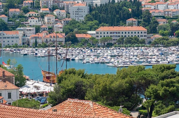 Appartement Modernes Apartment mit Meerblick