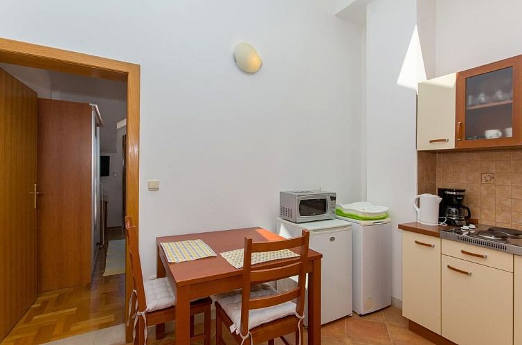 Appartement Apartment nahe Hafen mit Meerblick