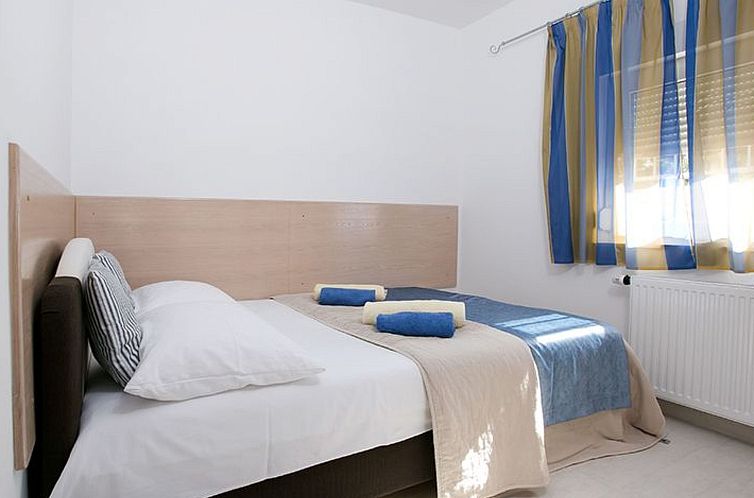 Appartement Mélanie im Erdgeschoss einer Villa in Strandnä