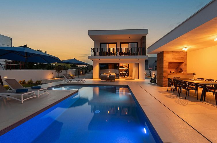 Unterkunft 1030918 - Ferienhaus Dalmatien - Vakantiehuis Ferienvilla "Villa Piano" mit eigenem Pool