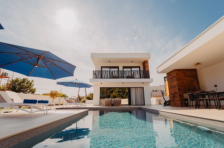 Vakantiehuis Ferienvilla "Villa Piano" mit eigenem Pool