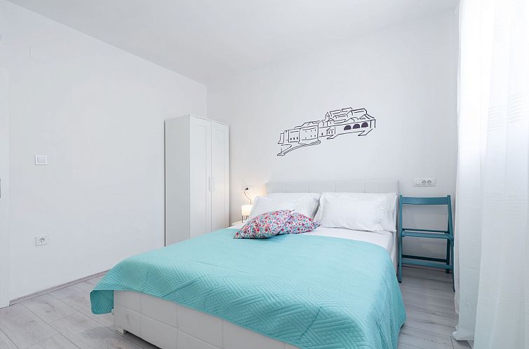 Vakantiehuis Moderne Villa mit Infinity-Pool und atemberaube