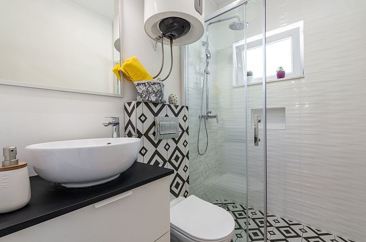 Vakantiehuis Moderne Villa mit Infinity-Pool und atemberaube