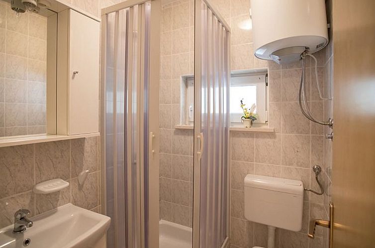 Appartement Mélanie B im ersten Stock einer Villa am Strand