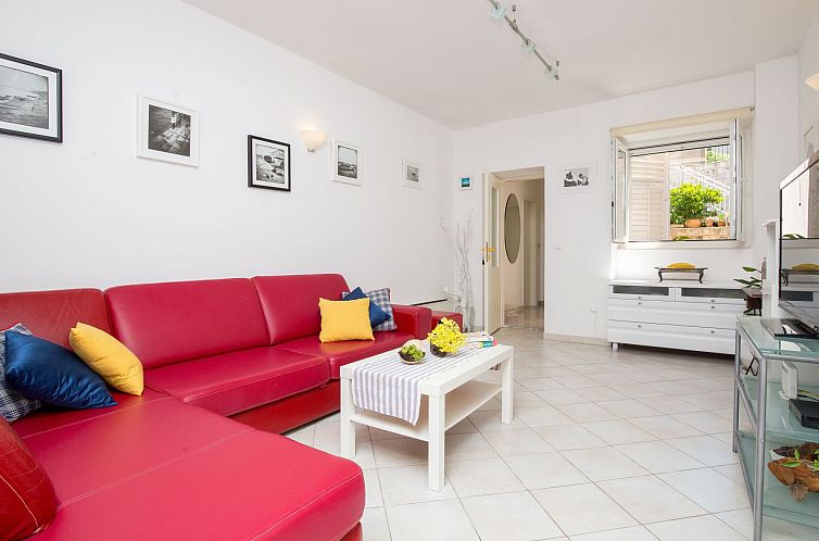 Vakantiehuis Großes Ferienhaus mit Terrasse und Garten