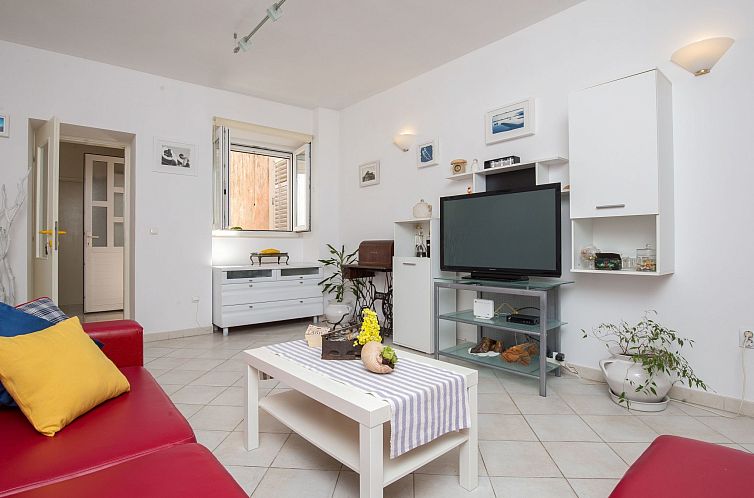 Vakantiehuis Großes Ferienhaus mit Terrasse und Garten