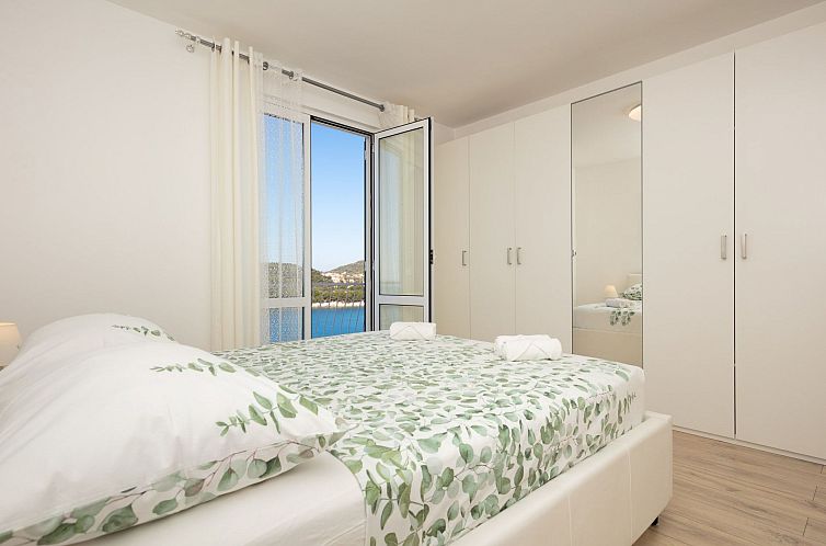 Appartement Wohnung "Ela II" mit Blick auf das Wasser